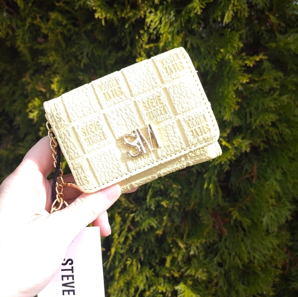 Steve Madden Handbags - Steve Madden Yellow Textured Women's Wallet